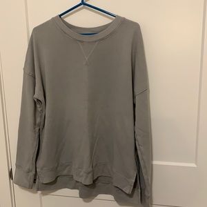 Time and Tru women’s size L crew neck sweatshirt